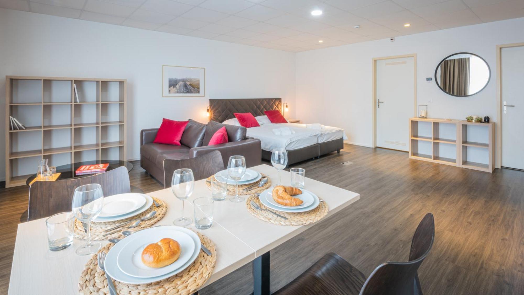 Los Lorentes Apartments Bern Airport Belp Eksteriør bilde