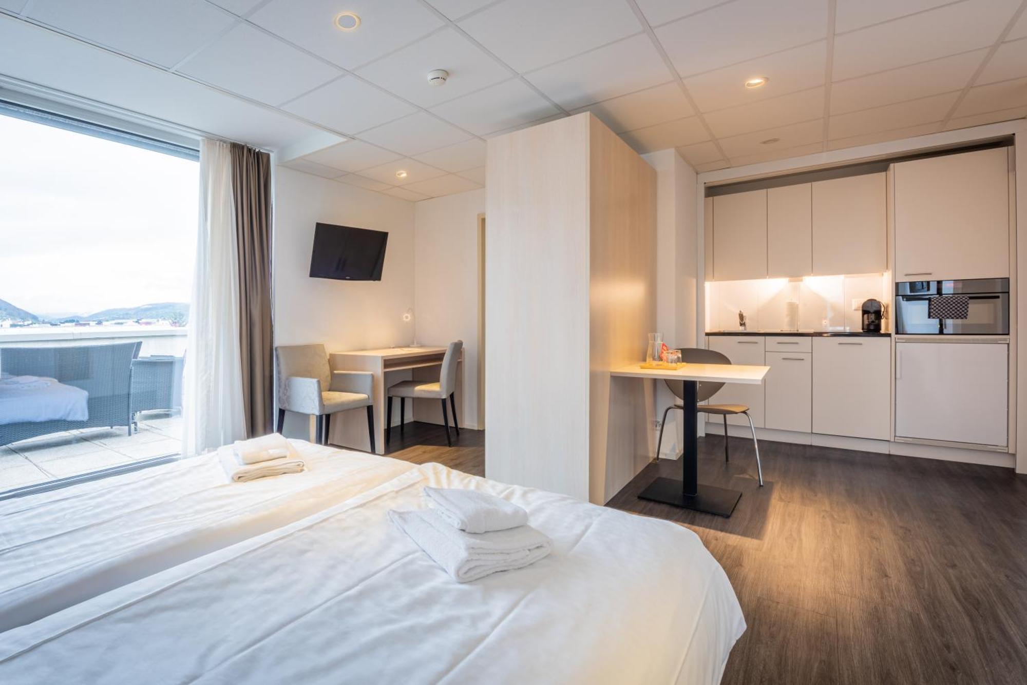 Los Lorentes Apartments Bern Airport Belp Eksteriør bilde