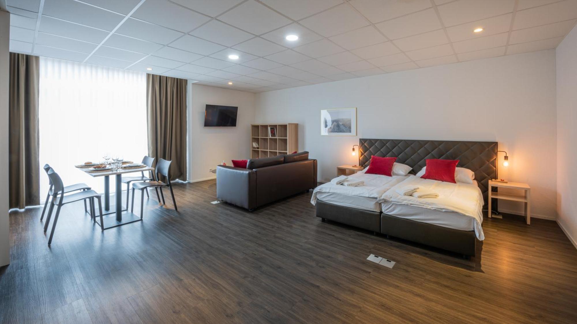 Los Lorentes Apartments Bern Airport Belp Eksteriør bilde